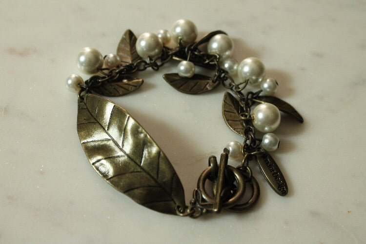 Gold Leaf& Pearl Bracelet